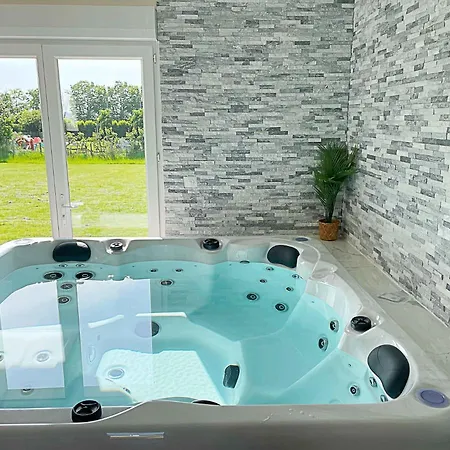 بيت ضيافة 4as Paris 4*