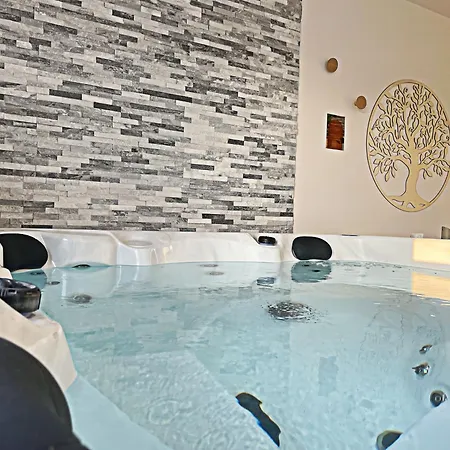 4as Paris 4* Verdelot